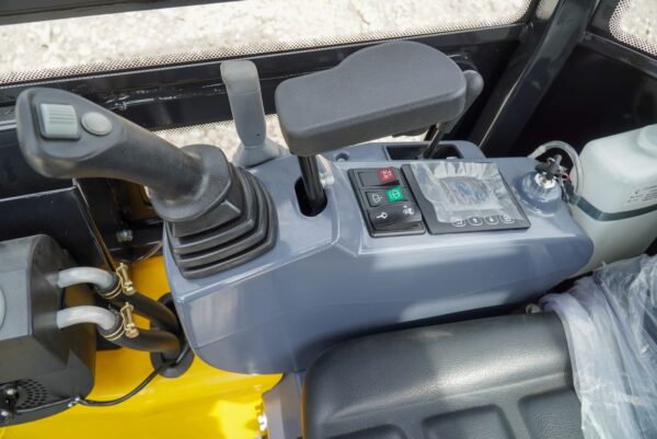 Eurotrac HE18-SR – Bild 12