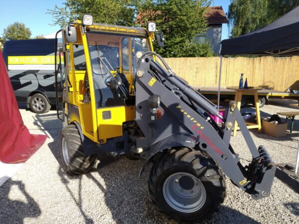 Eurotrac W12-S – Bild 3